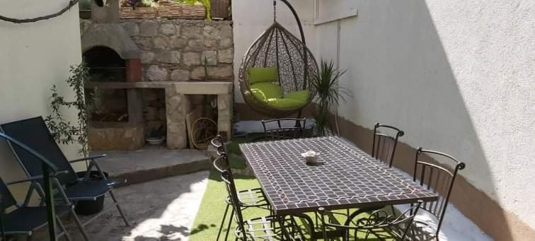 Villa Angie Old Town With Jacuzzi Split Bagian luar foto