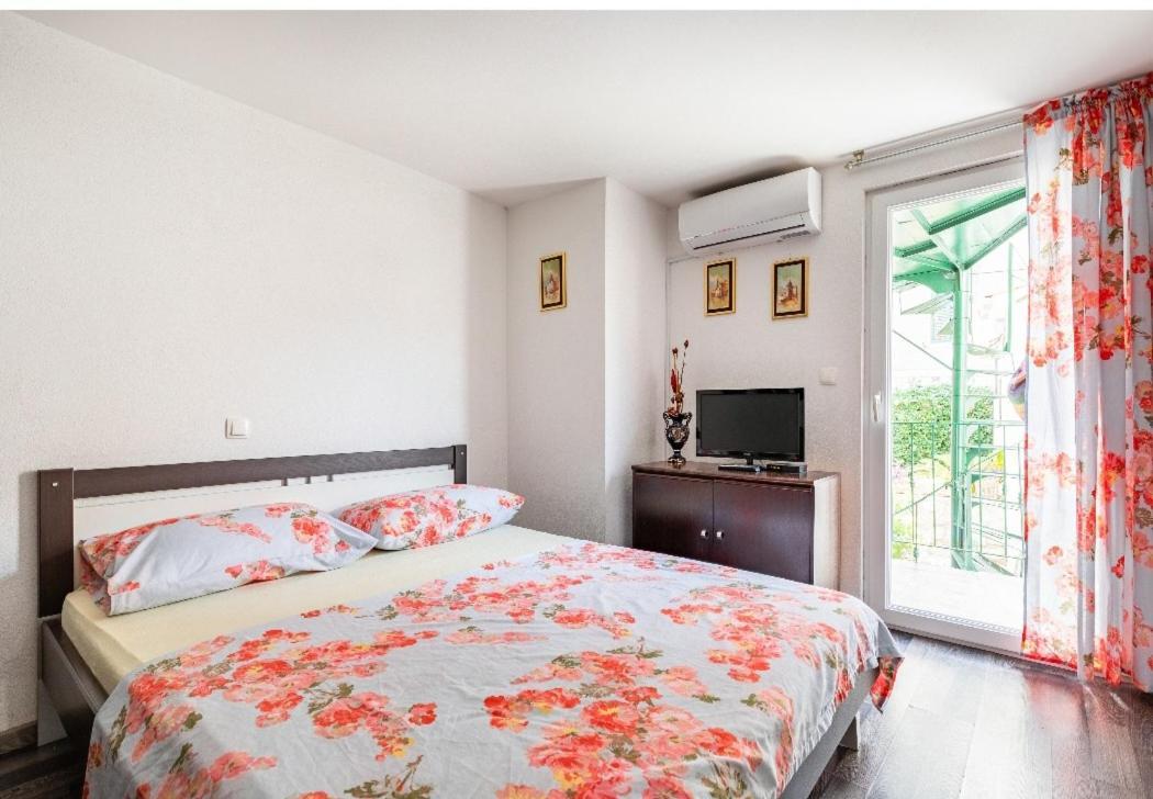 Villa Angie Old Town With Jacuzzi Split Bagian luar foto