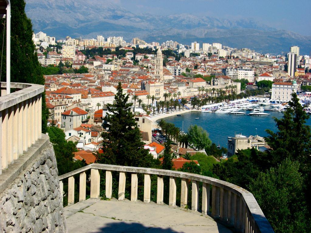 Villa Angie Old Town With Jacuzzi Split Bagian luar foto